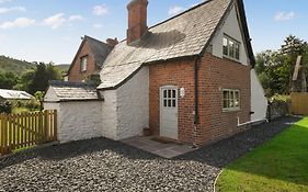 Ty-Ucha Cottage